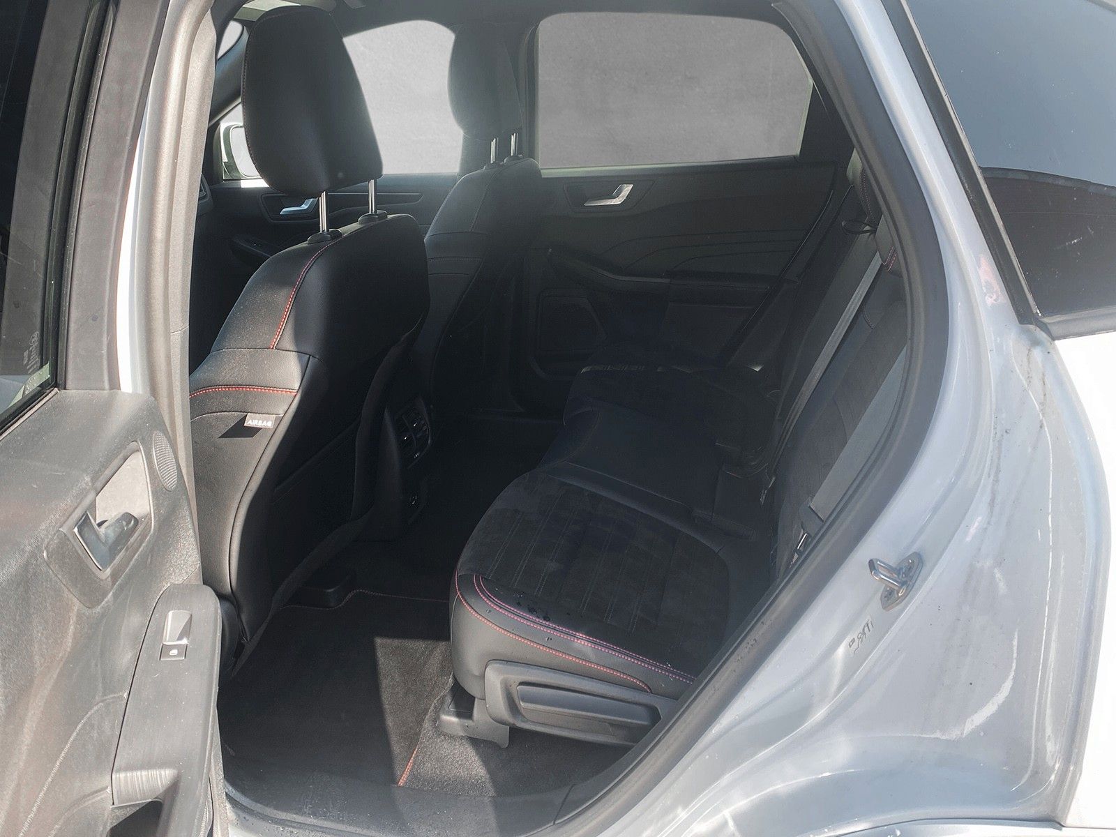 Fahrzeugabbildung Ford Kuga Plug-In Hybrid ST-Line X