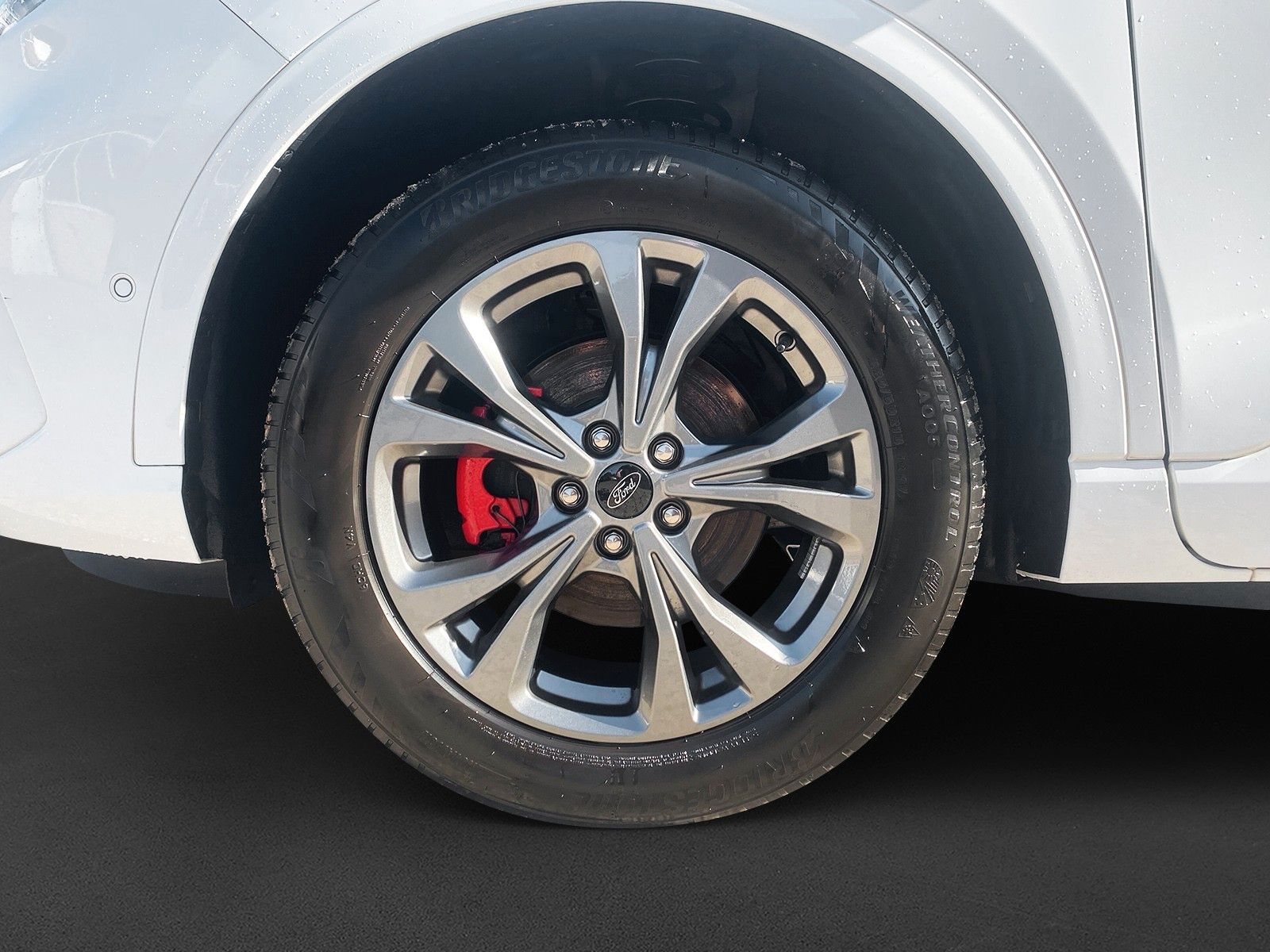 Fahrzeugabbildung Ford Kuga Plug-In Hybrid ST-Line X