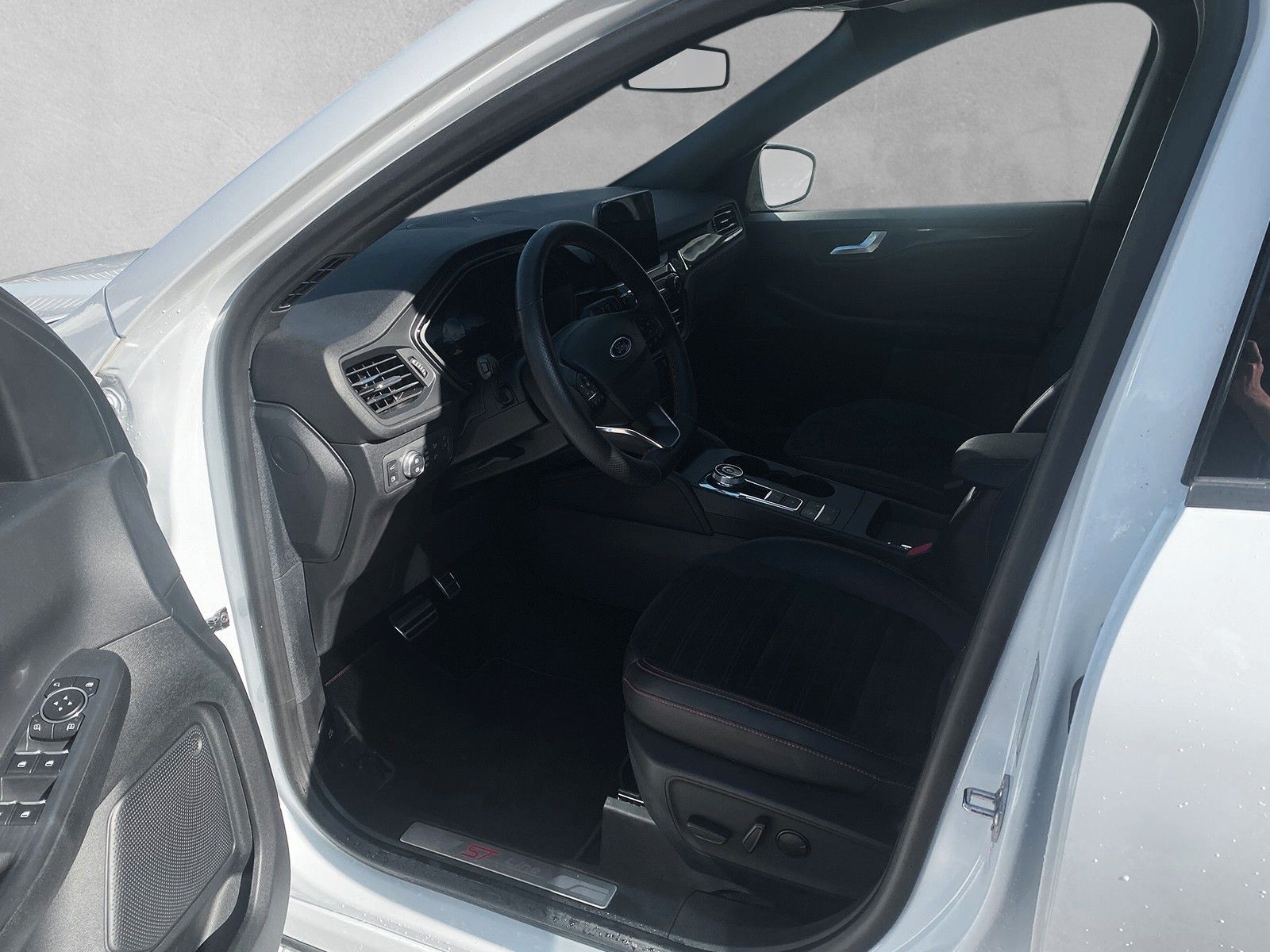 Fahrzeugabbildung Ford Kuga Plug-In Hybrid ST-Line X