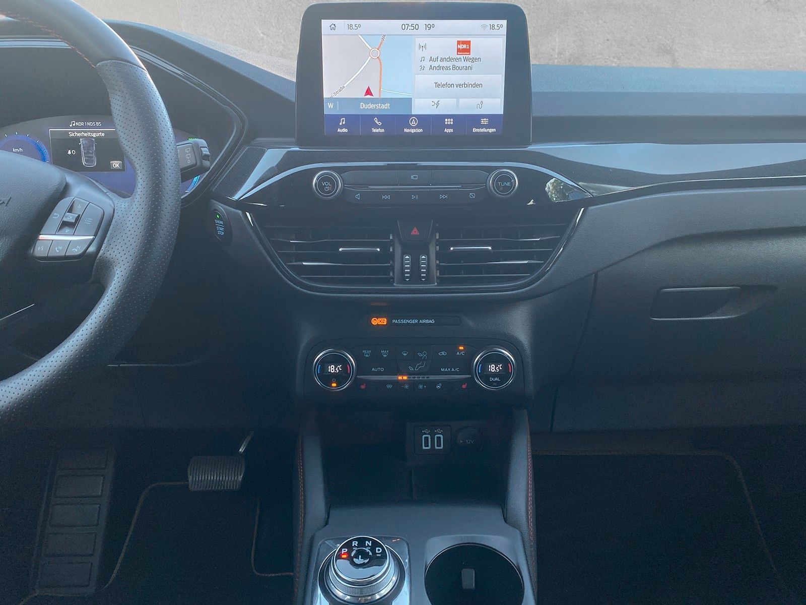 Fahrzeugabbildung Ford Kuga Plug-In Hybrid ST-Line X