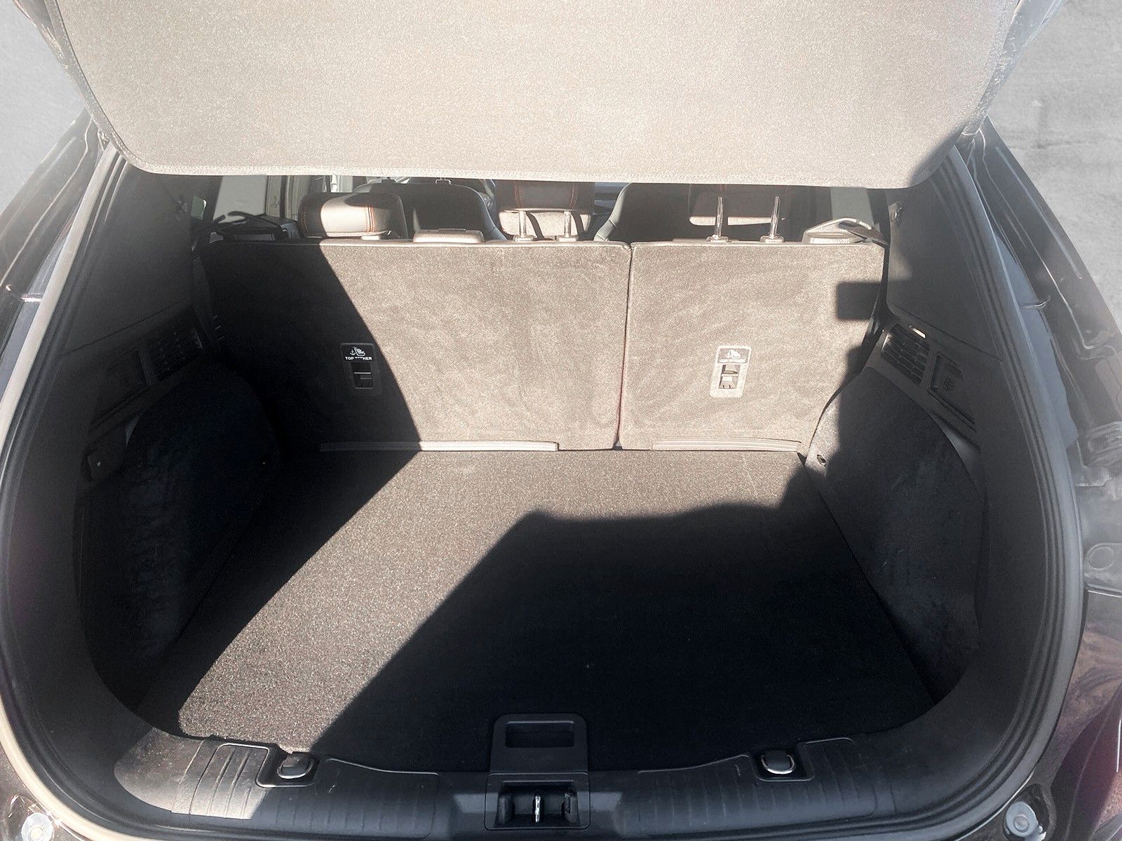 Fahrzeugabbildung Ford Kuga Plug-In Hybrid ST-Line X