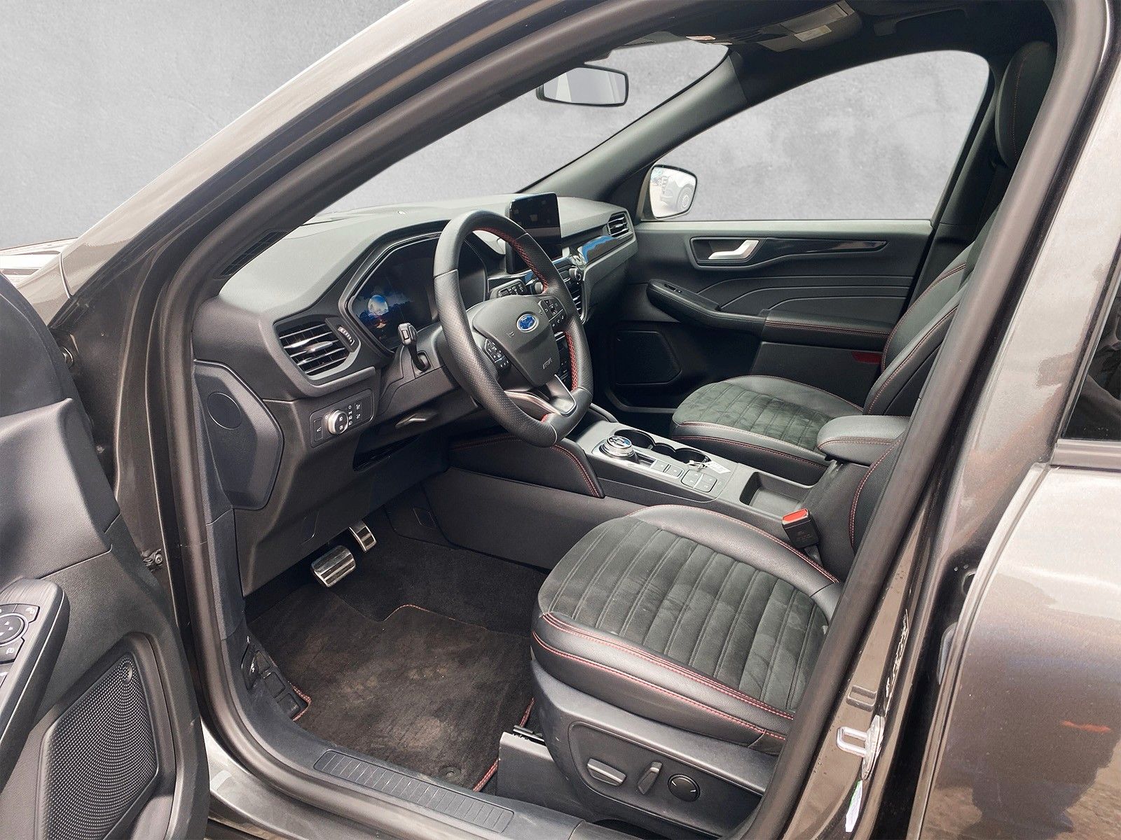 Fahrzeugabbildung Ford Kuga Hybrid ST-Line X  4x4