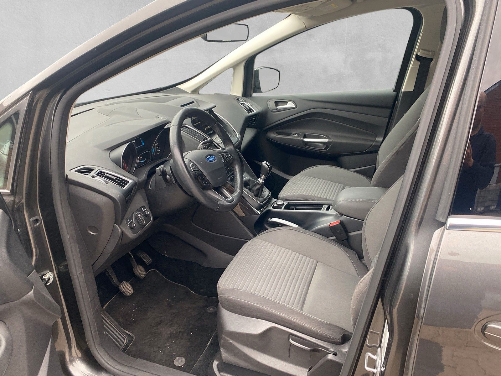 Fahrzeugabbildung Ford Grand C-Max Titanium