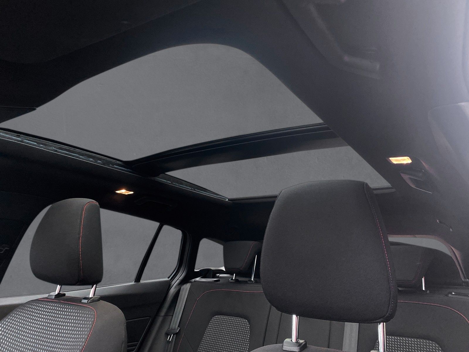 Fahrzeugabbildung Ford Focus Turnier ST-Line X