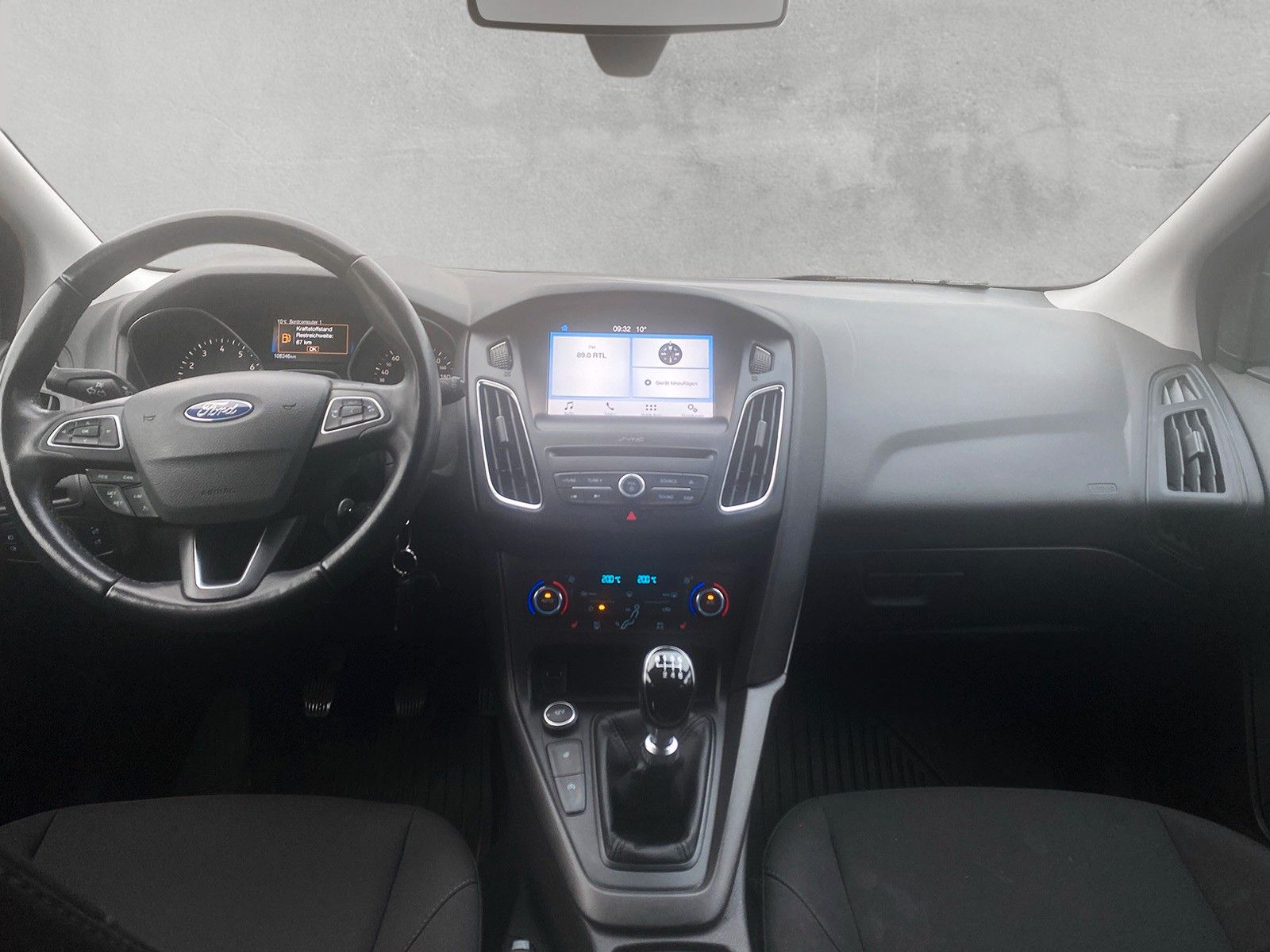 Fahrzeugabbildung Ford Focus Lim. Cool & Connect