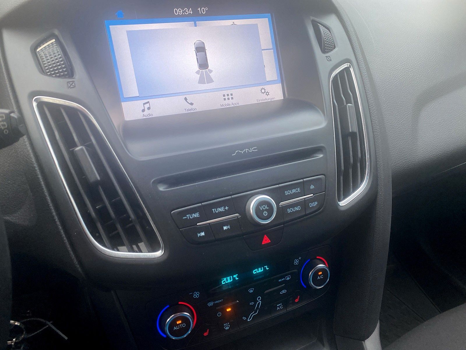 Fahrzeugabbildung Ford Focus Lim. Cool & Connect