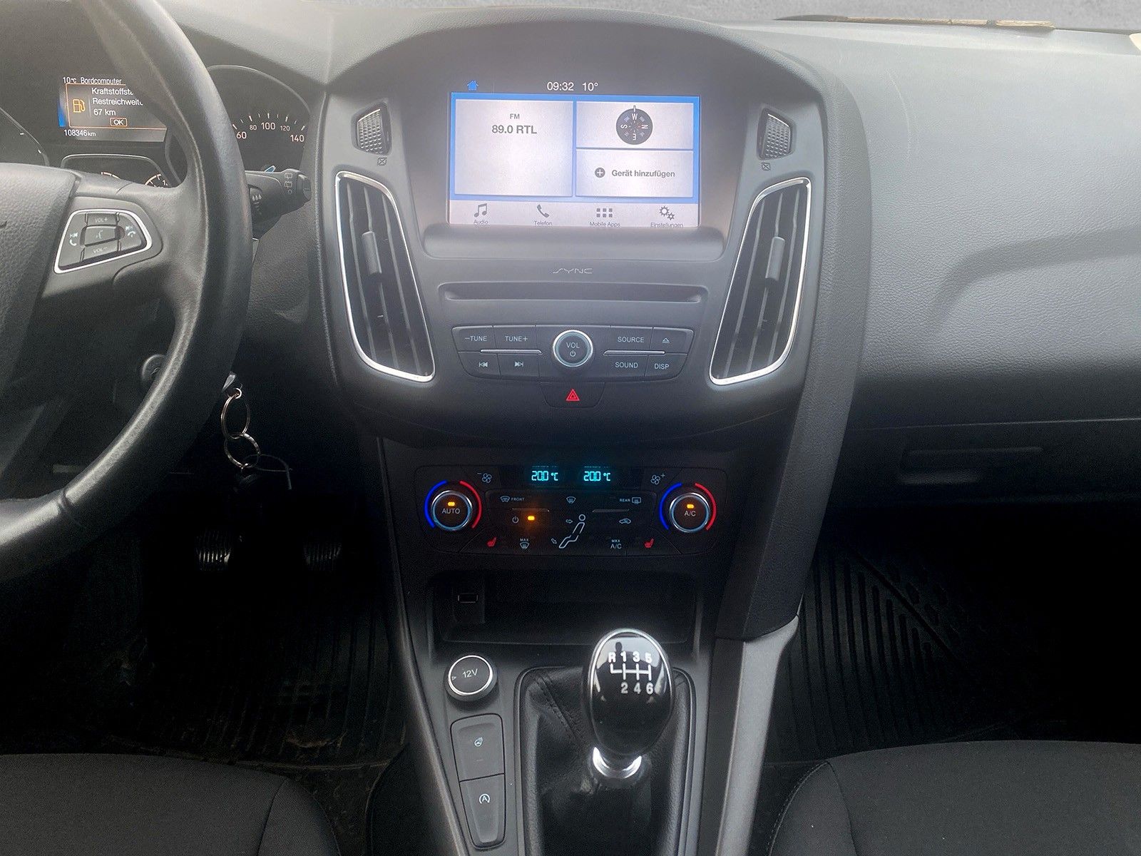 Fahrzeugabbildung Ford Focus Lim. Cool & Connect