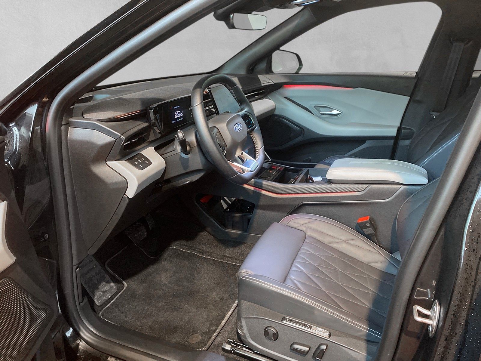 Fahrzeugabbildung Ford Explorer Premium AWD