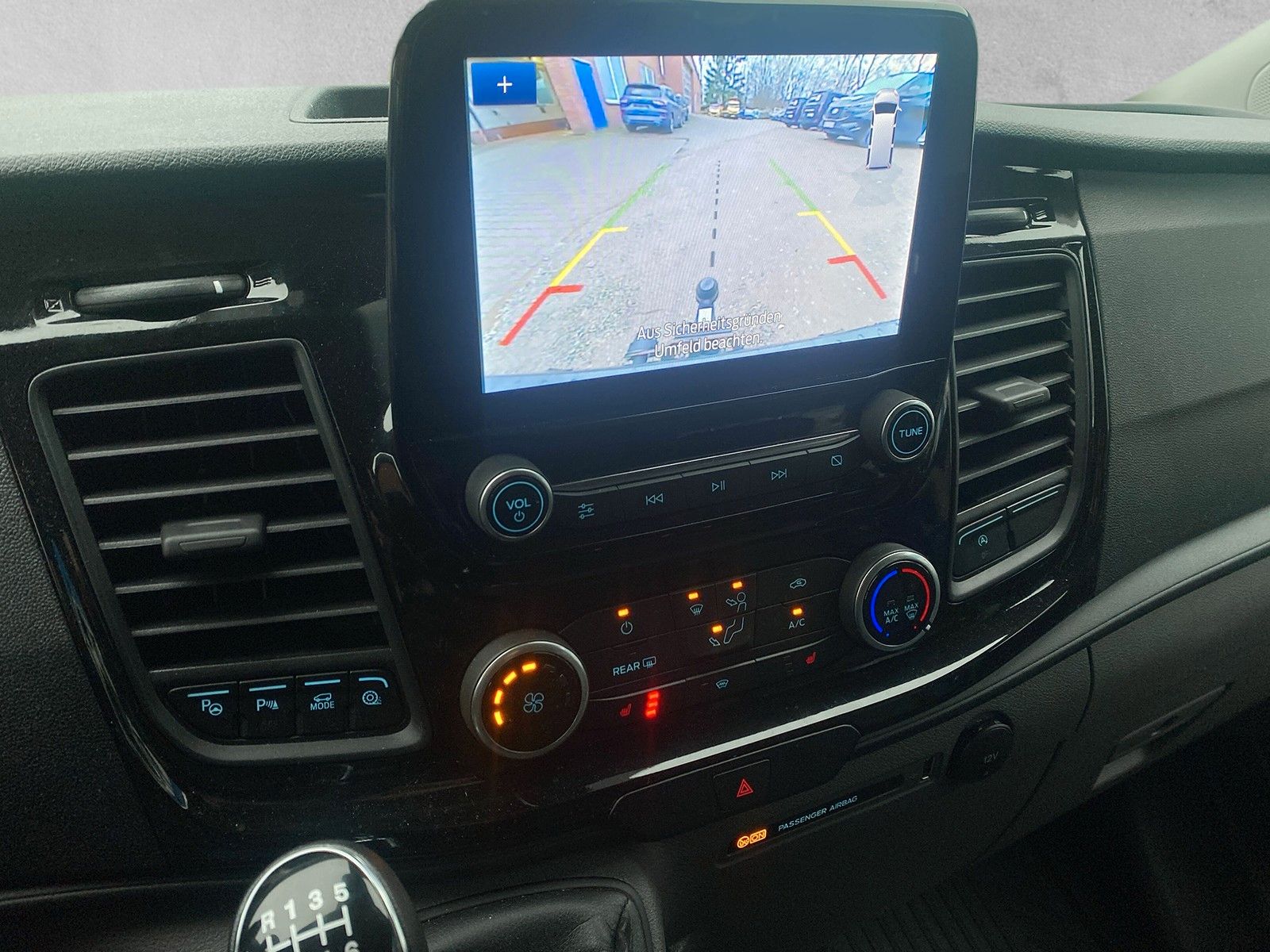 Fahrzeugabbildung Ford Custom Kombi 340 L2 Trail