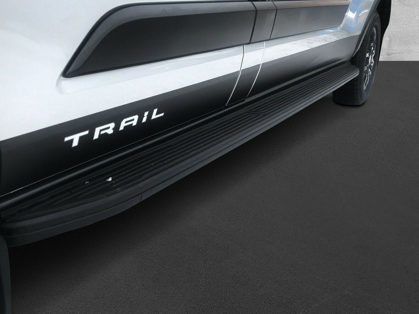 Fahrzeugabbildung Ford Custom Kombi 340  L2 Trail