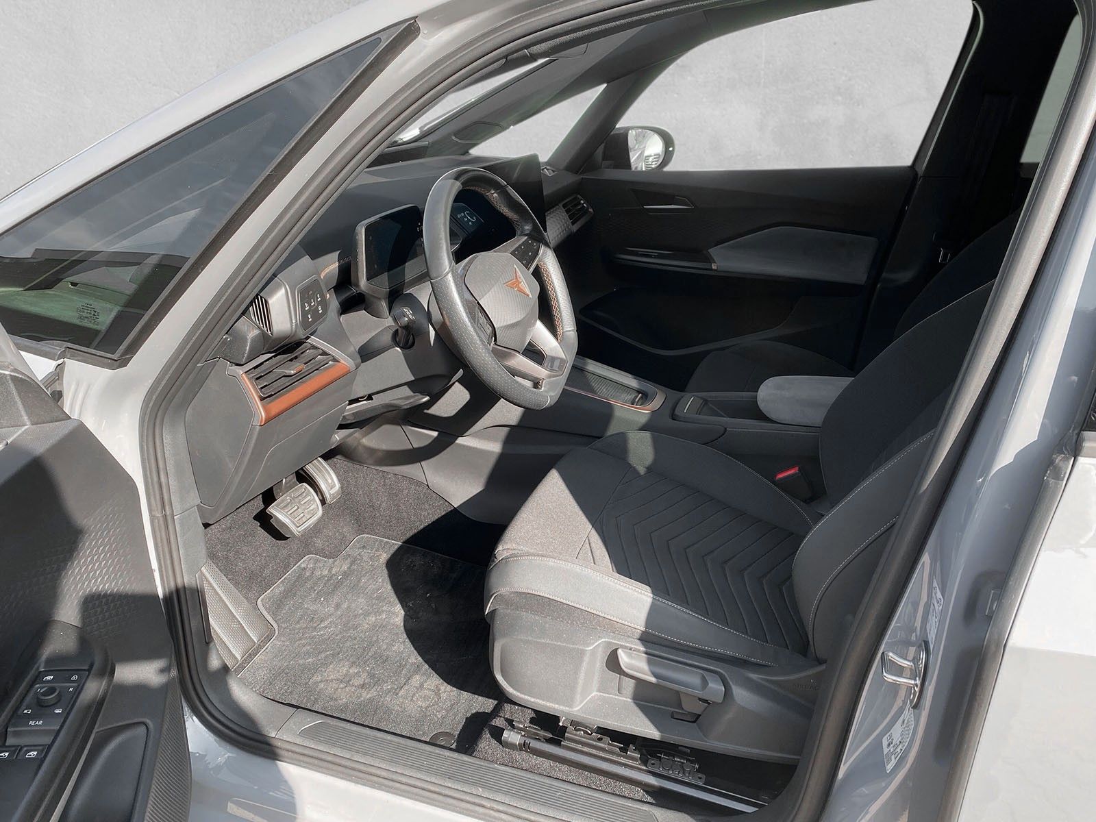 Fahrzeugabbildung CUPRA Born 150 kW