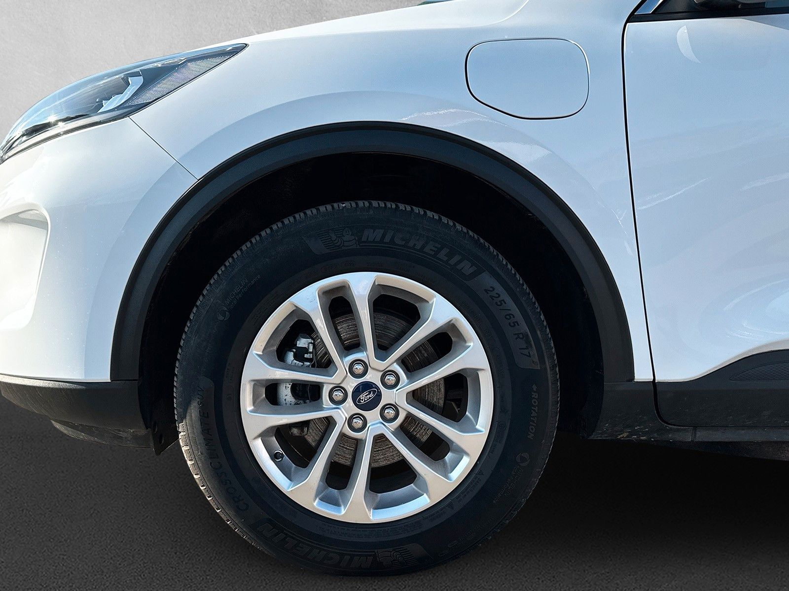 Fahrzeugabbildung Ford Kuga Plug-In Hybrid Titanium