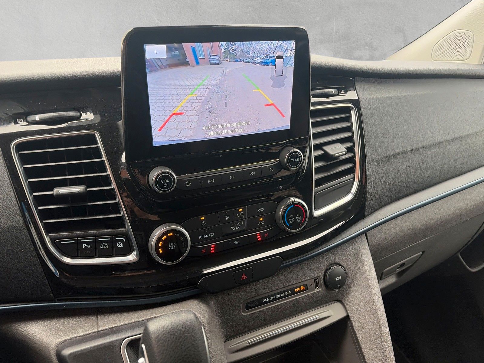 Fahrzeugabbildung Ford Tourneo Custom Active L1