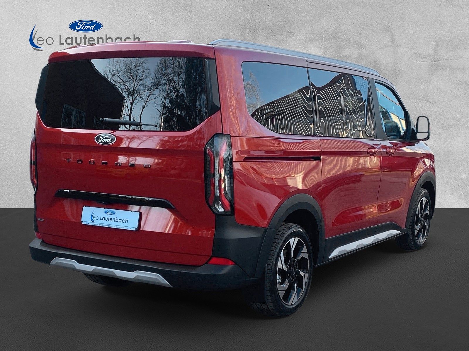 Fahrzeugabbildung Ford Tourneo Custom L1 Active PHEV