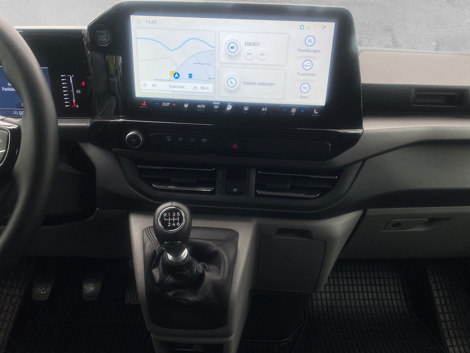 Fahrzeugabbildung Ford Tourneo Custom 320 L2 Titanium 9-Sitzer