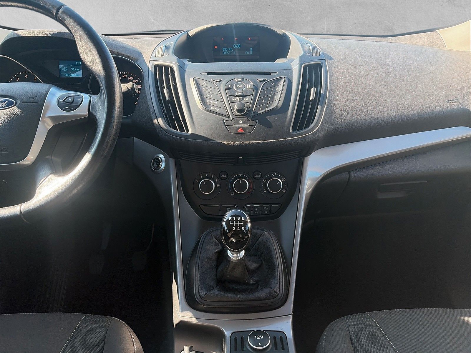 Fahrzeugabbildung Ford Kuga Trend