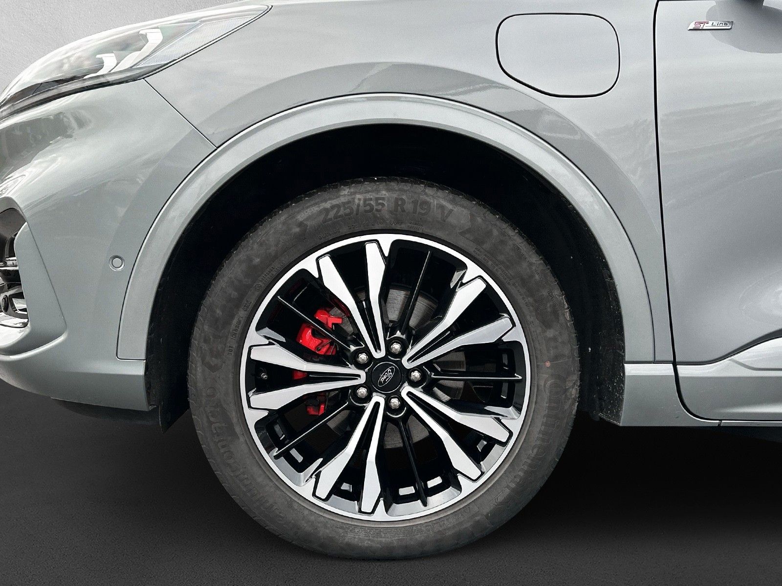 Fahrzeugabbildung Ford Kuga Plug-In Hybrid ST-Line X