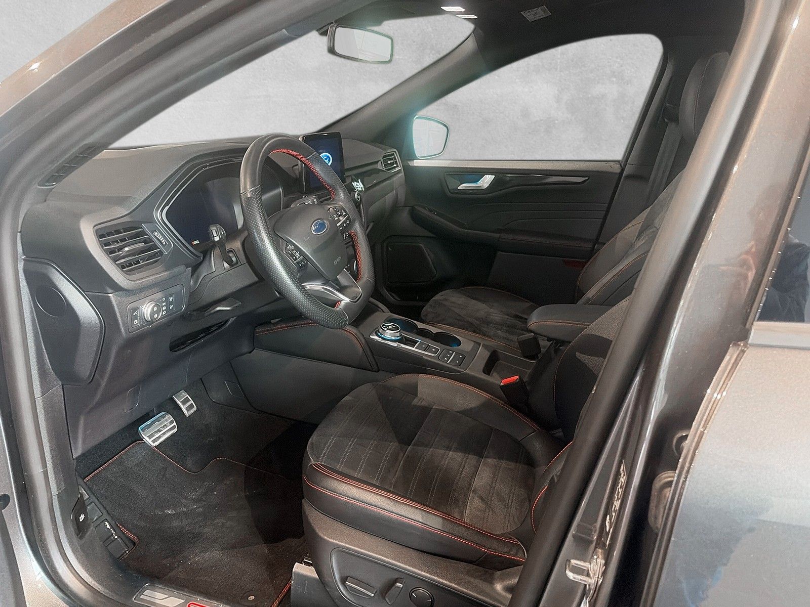 Fahrzeugabbildung Ford Kuga Plug-In Hybrid ST-Line X