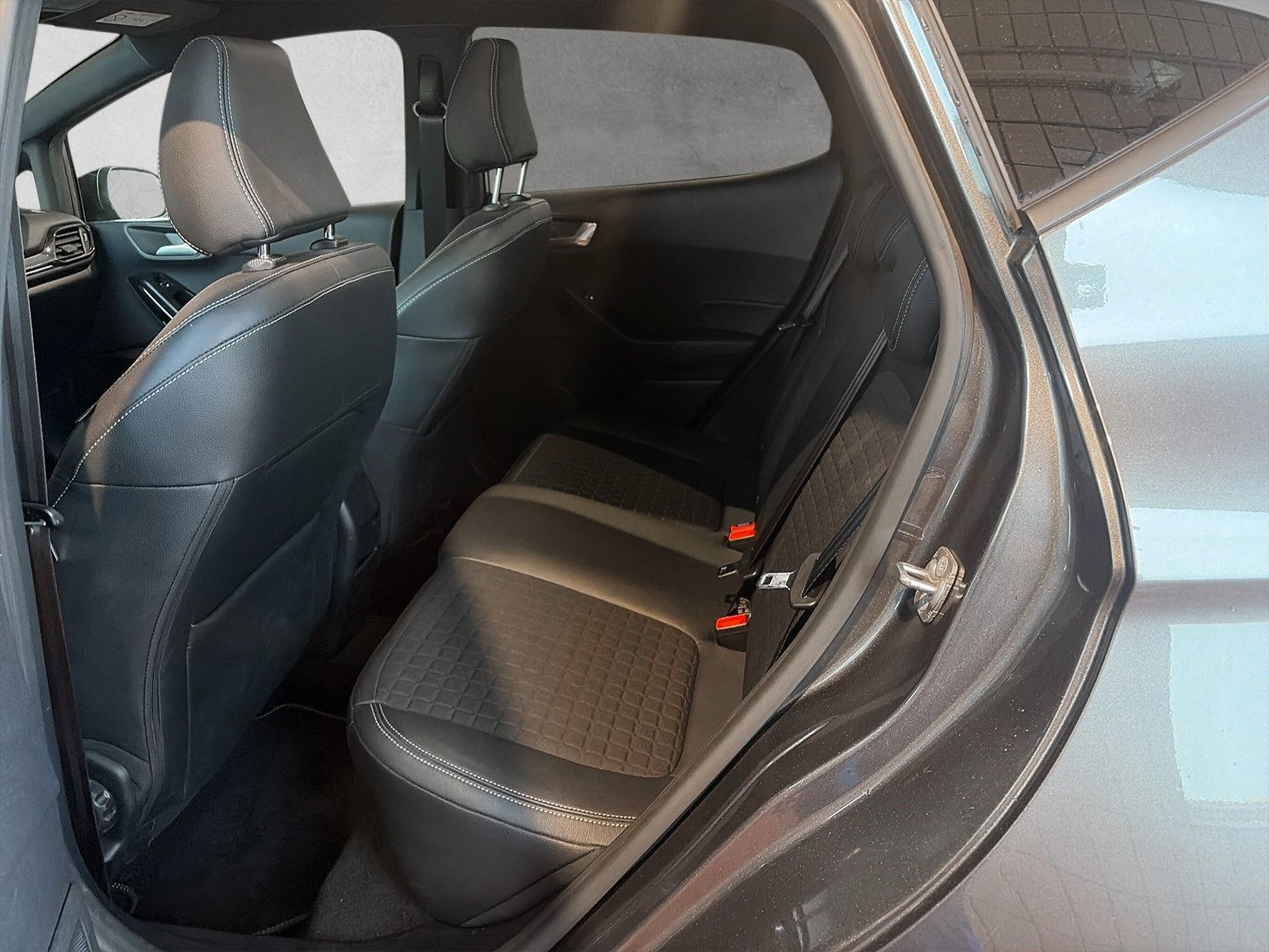 Fahrzeugabbildung Ford Fiesta Active Plus