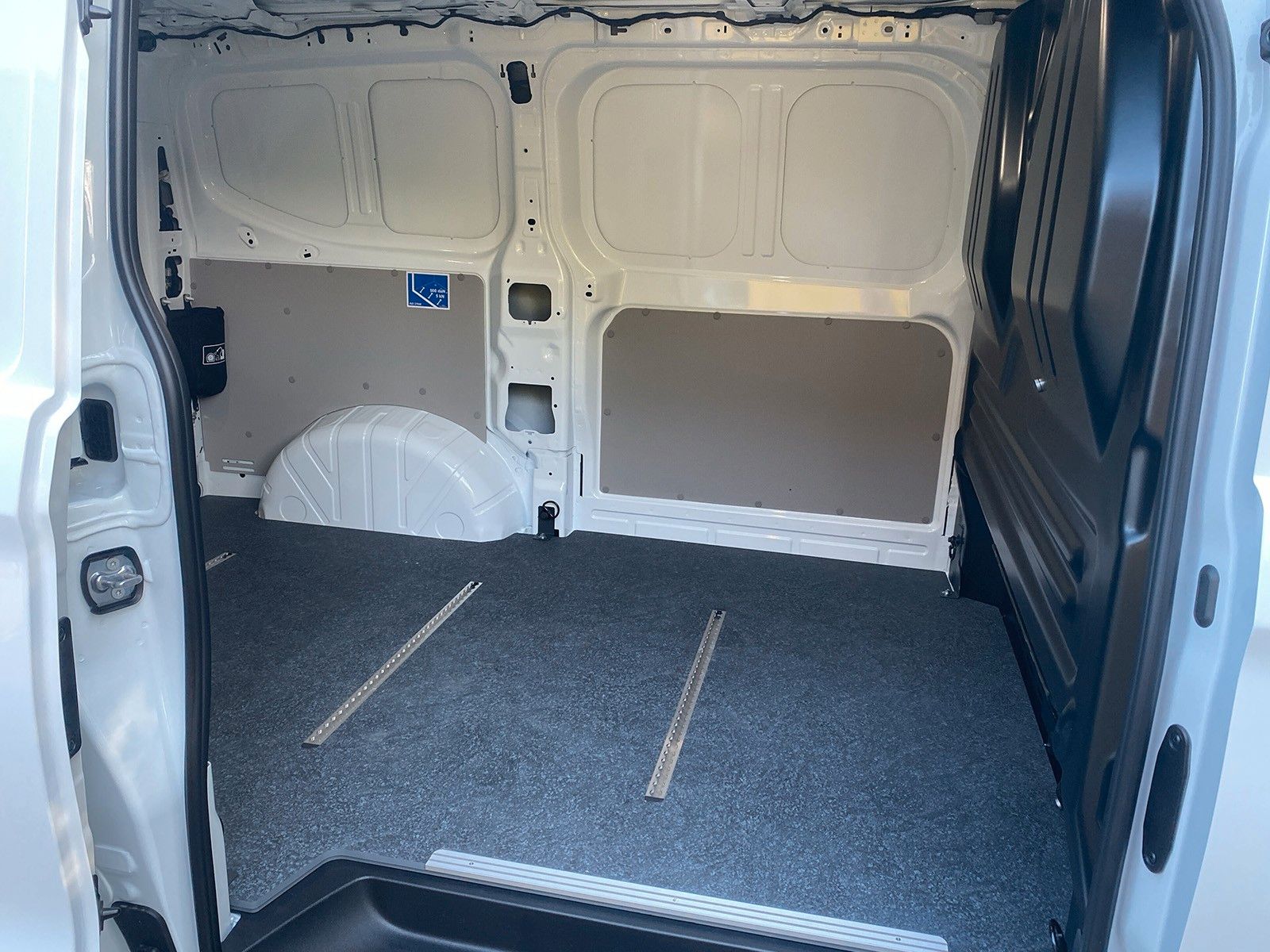 Fahrzeugabbildung Ford Custom Kasten 320 L1 Trend BEV