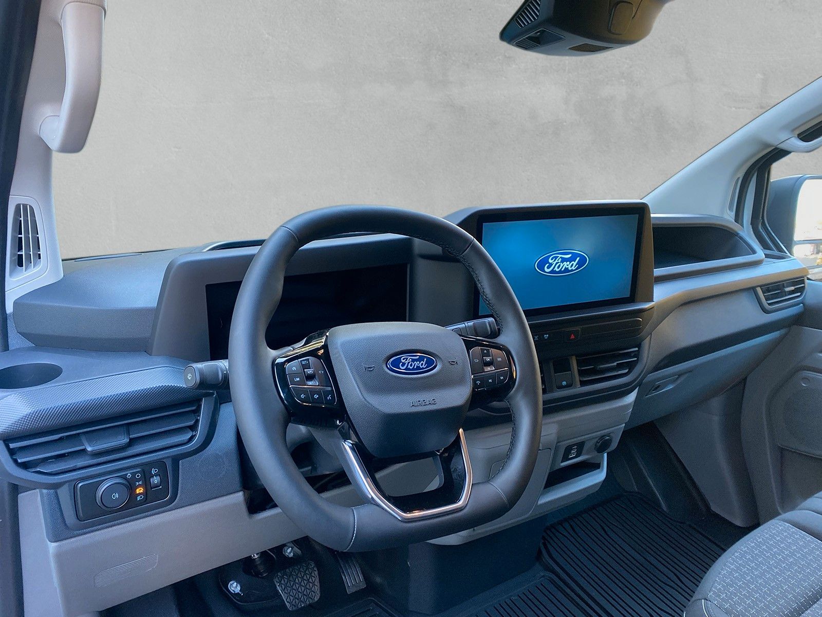 Fahrzeugabbildung Ford Custom Kasten 320 L1 Trend BEV