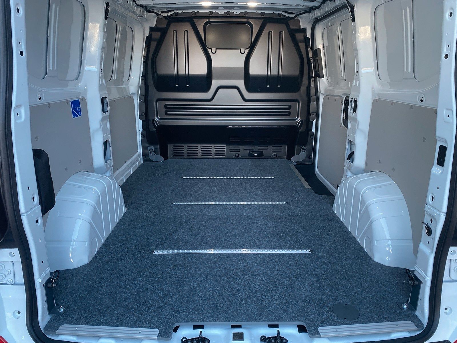Fahrzeugabbildung Ford Custom Kasten 320 L1 Trend BEV