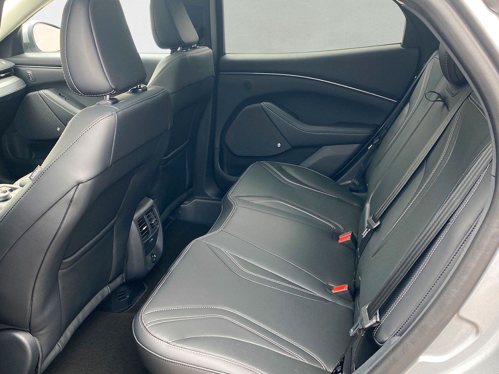 Fahrzeugabbildung Ford Mustang Mach-E RWD Extended Range SOH 99%