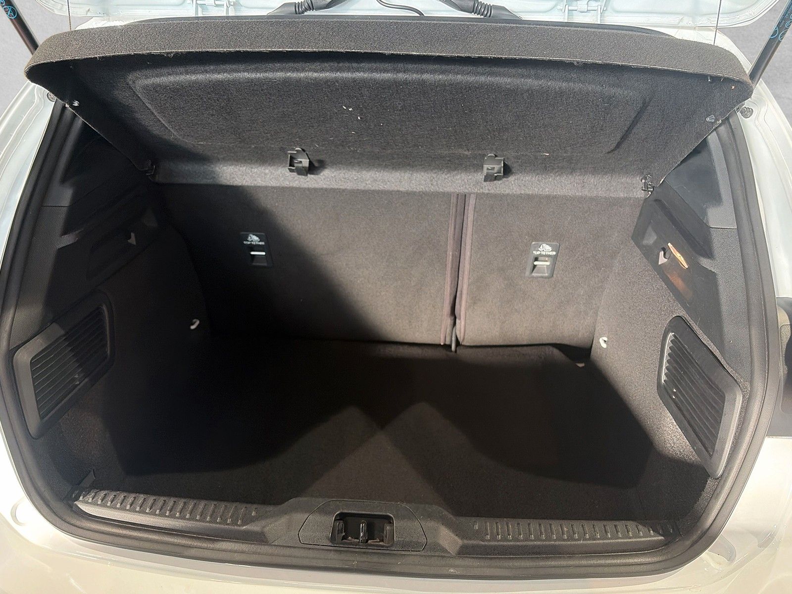 Fahrzeugabbildung Ford Focus Lim. ST-Line