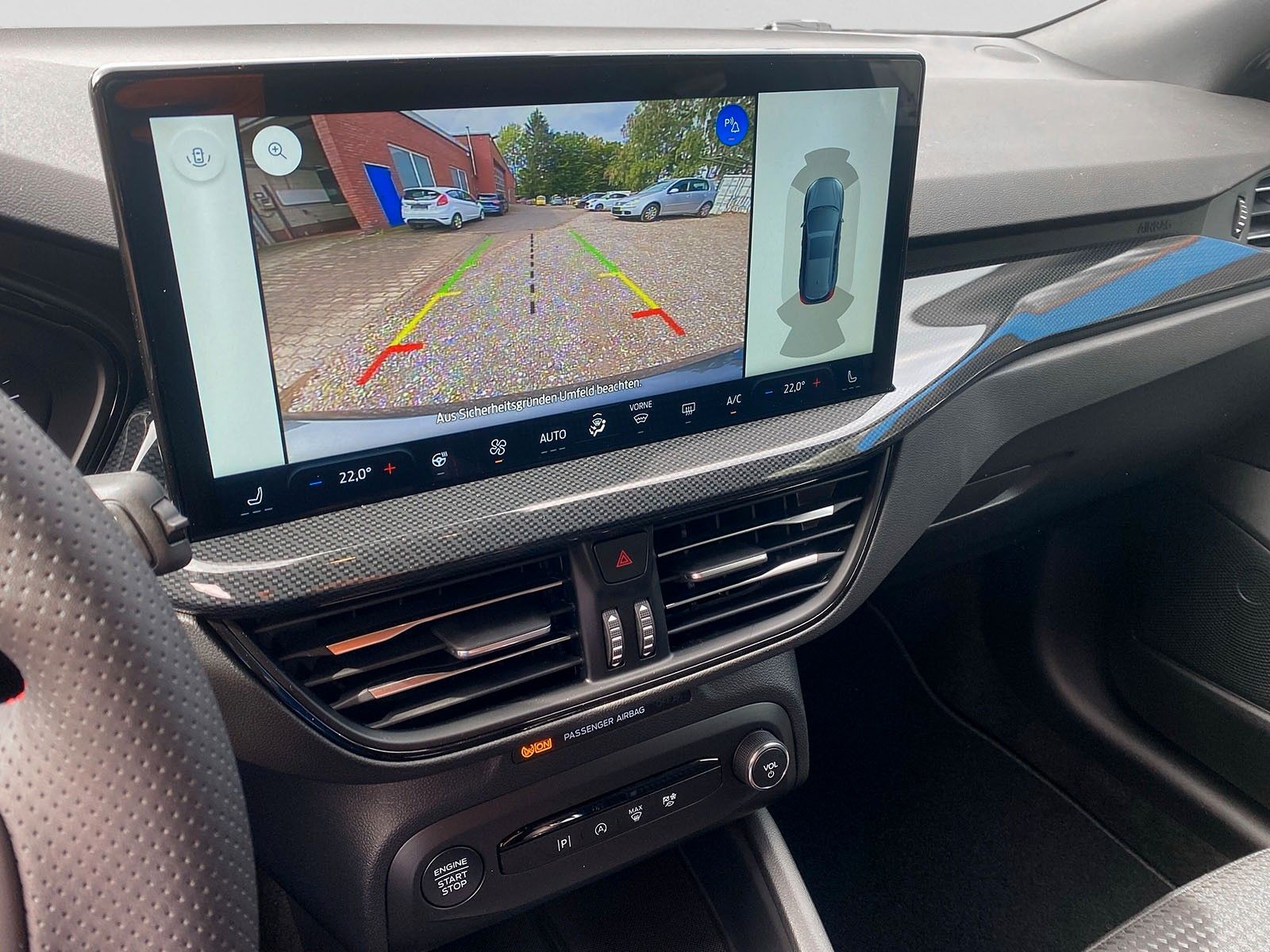 Fahrzeugabbildung Ford Focus Lim. ST-Line