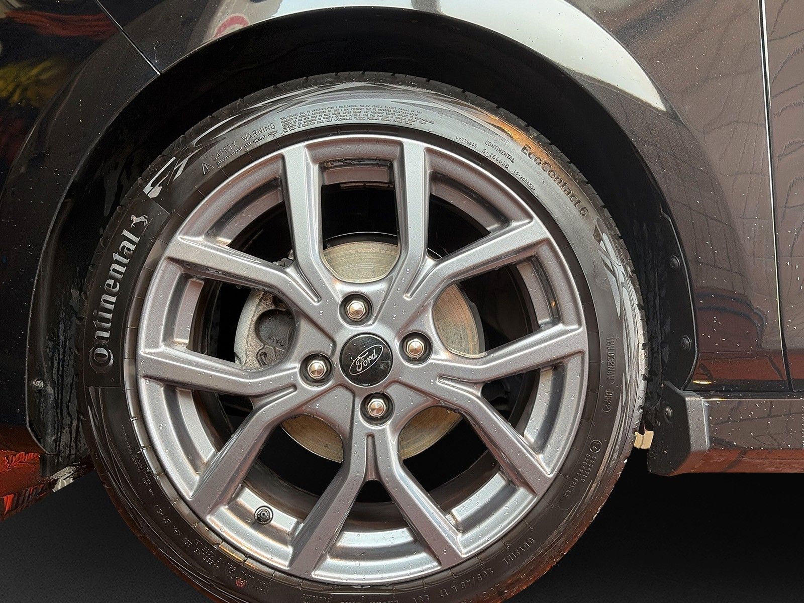 Fahrzeugabbildung Ford Fiesta ST-Line