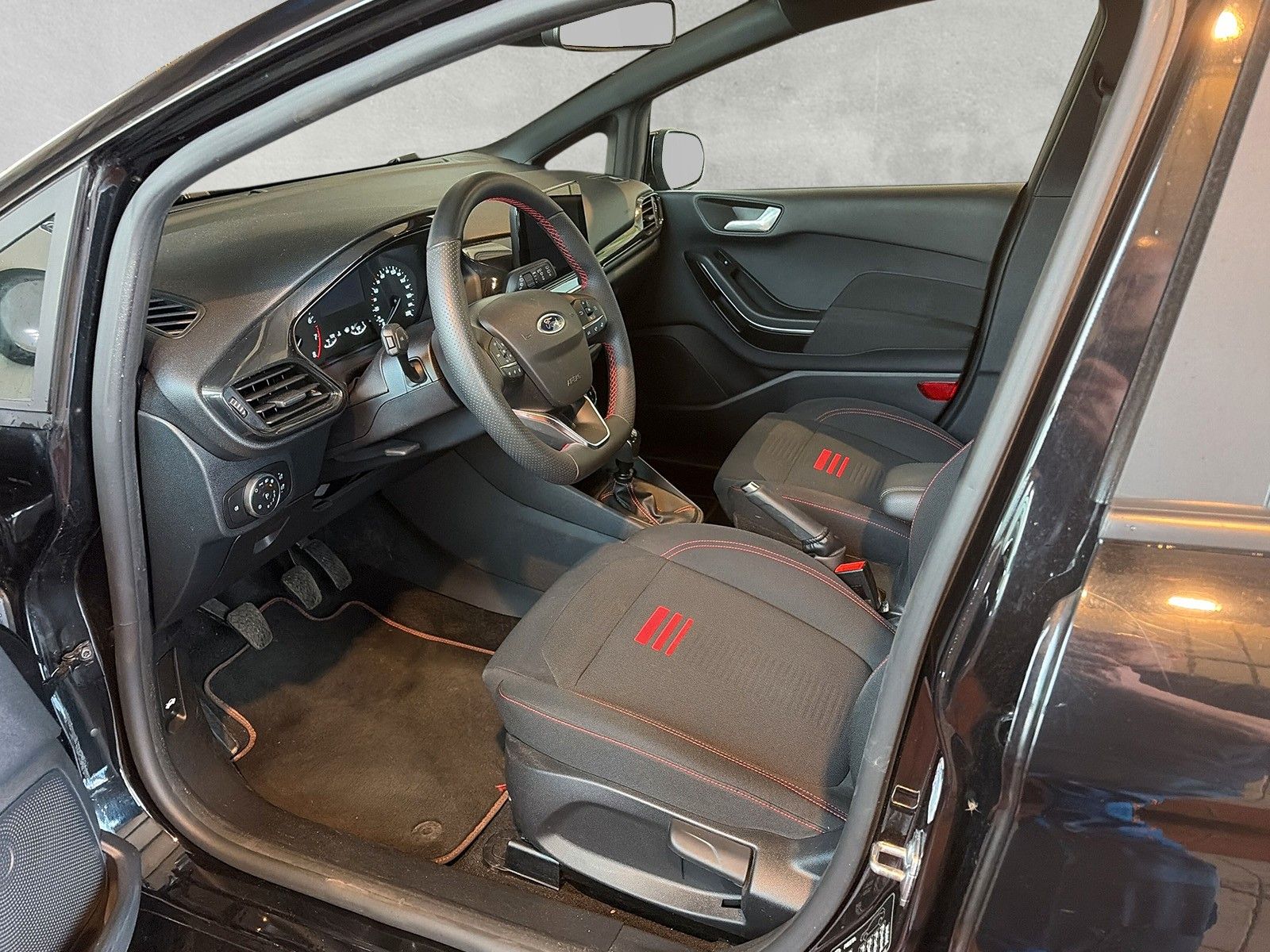 Fahrzeugabbildung Ford Fiesta ST-Line