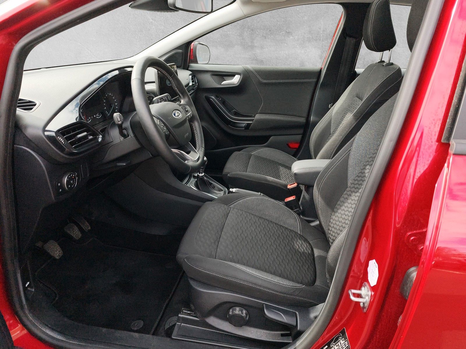 Fahrzeugabbildung Ford Puma Titanium