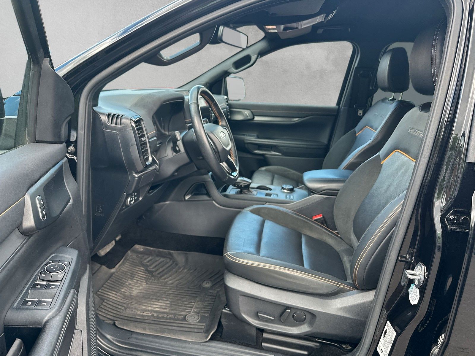 Fahrzeugabbildung Ford Ranger Wildtrak X e-4WD Doka Sportbügel