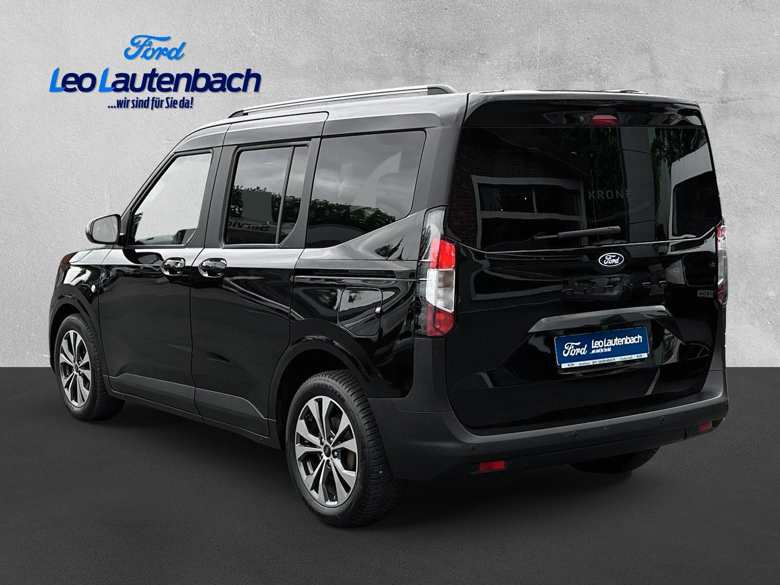 Fahrzeugabbildung Ford Tourneo Courier Titanium