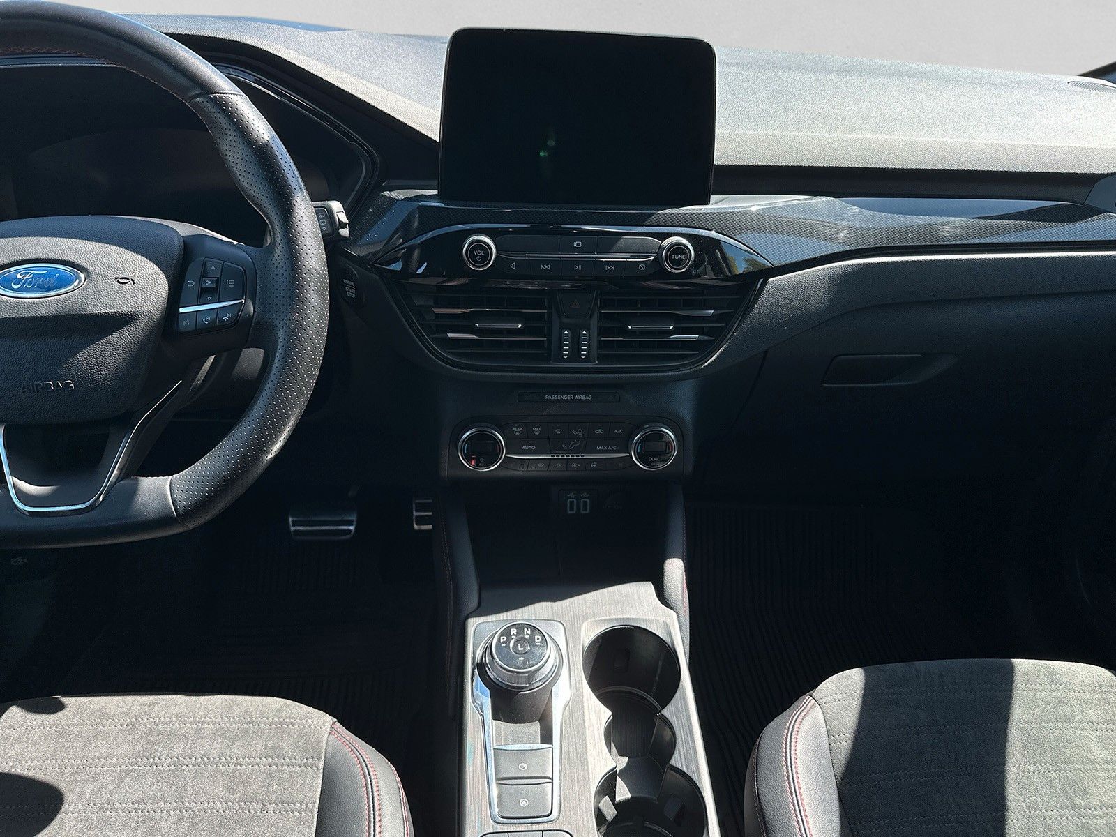 Fahrzeugabbildung Ford Kuga Plug-In Hybrid ST-Line X