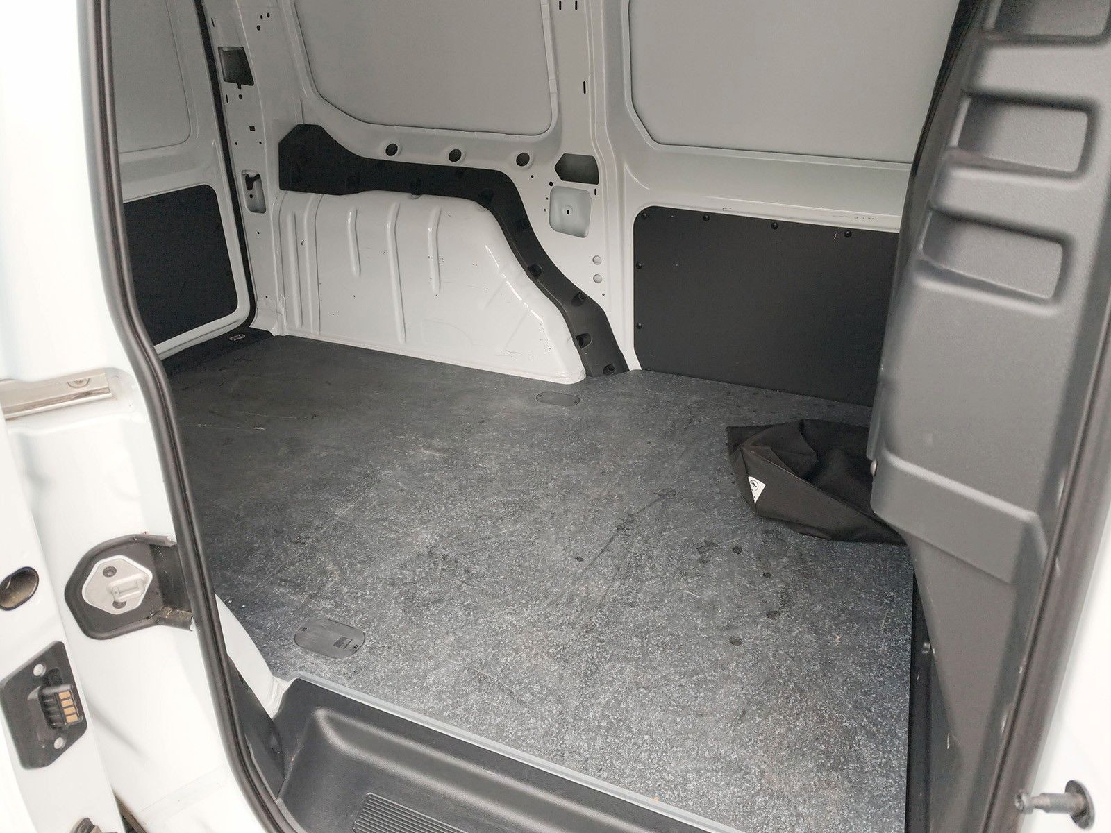 Fahrzeugabbildung Ford Connect Trend Kasten L2 PHEV