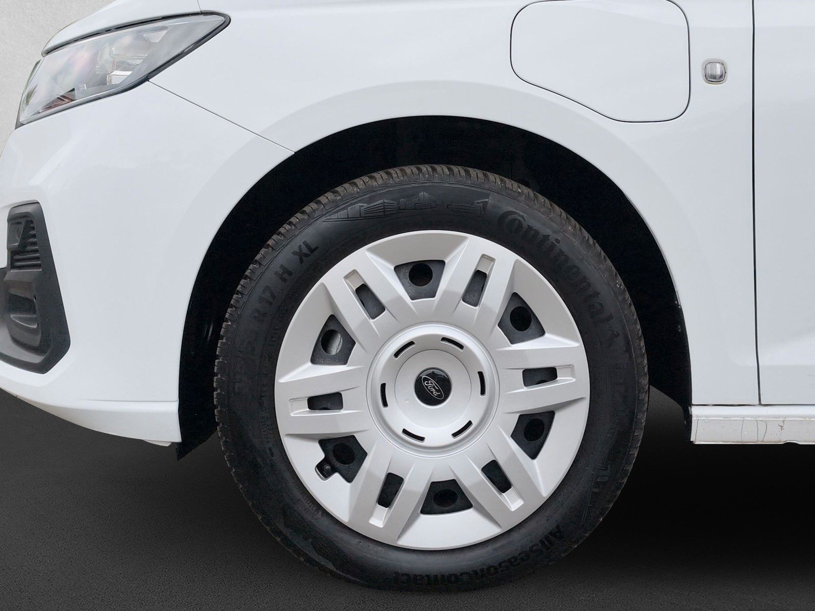 Fahrzeugabbildung Ford Connect Trend Kasten L2 PHEV