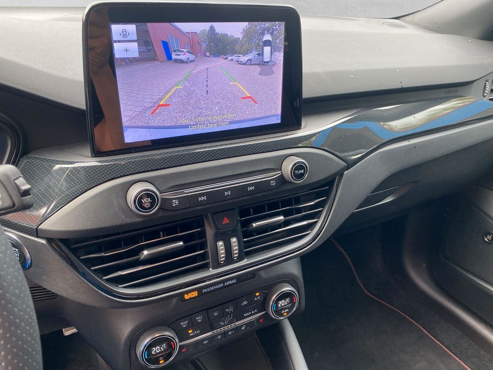 Fahrzeugabbildung Ford Focus Turnier ST-Line X mit Topausstattung
