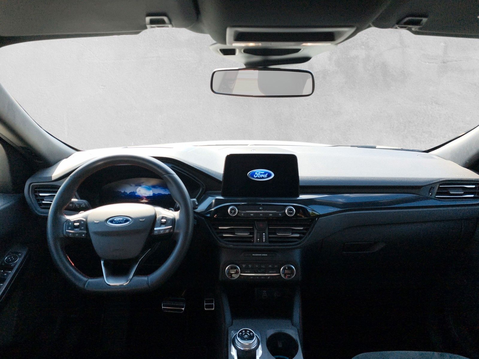 Fahrzeugabbildung Ford Kuga ST-Line X 4x4
