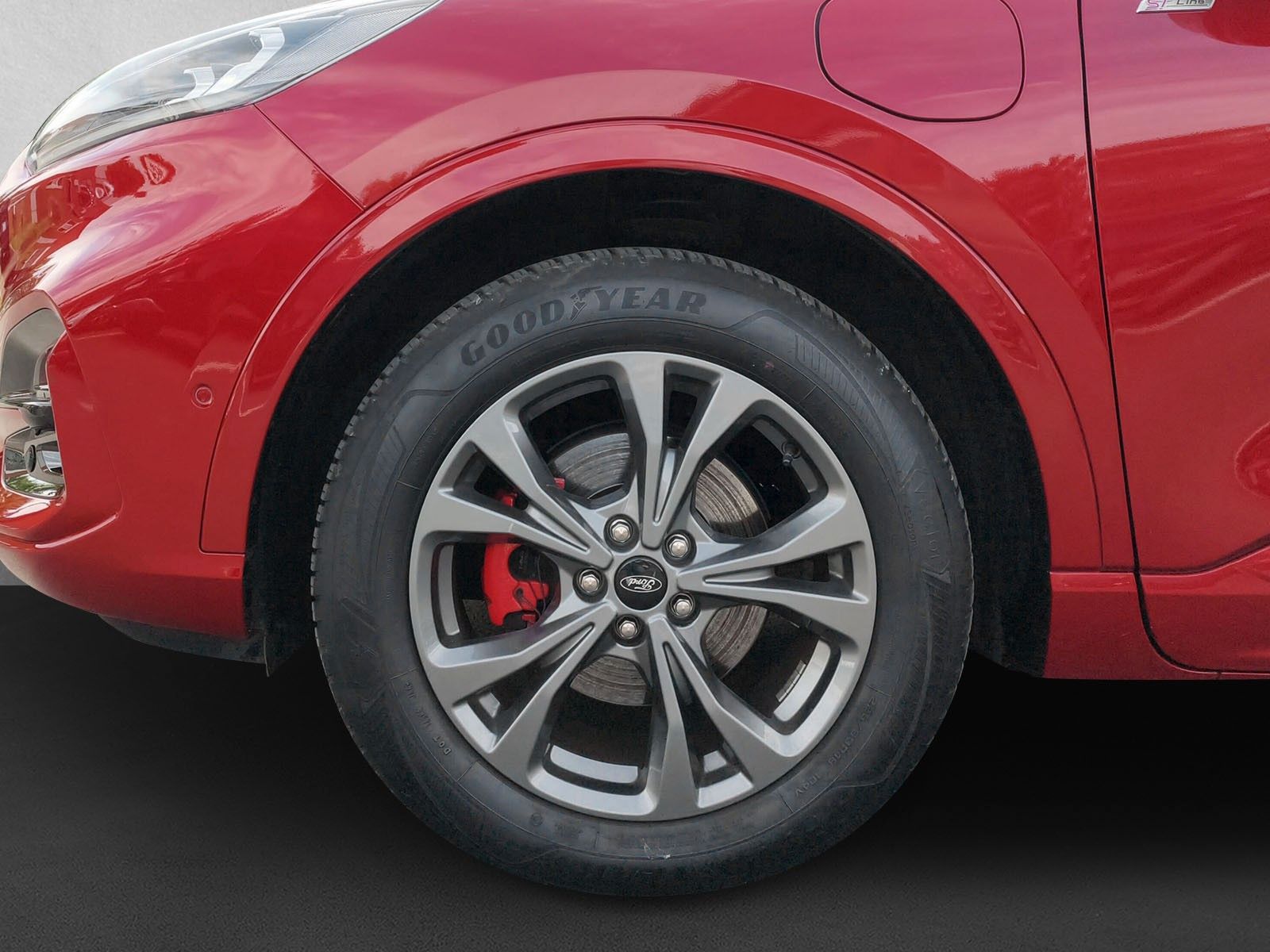 Fahrzeugabbildung Ford Kuga Plug-In Hybrid ST-Line X