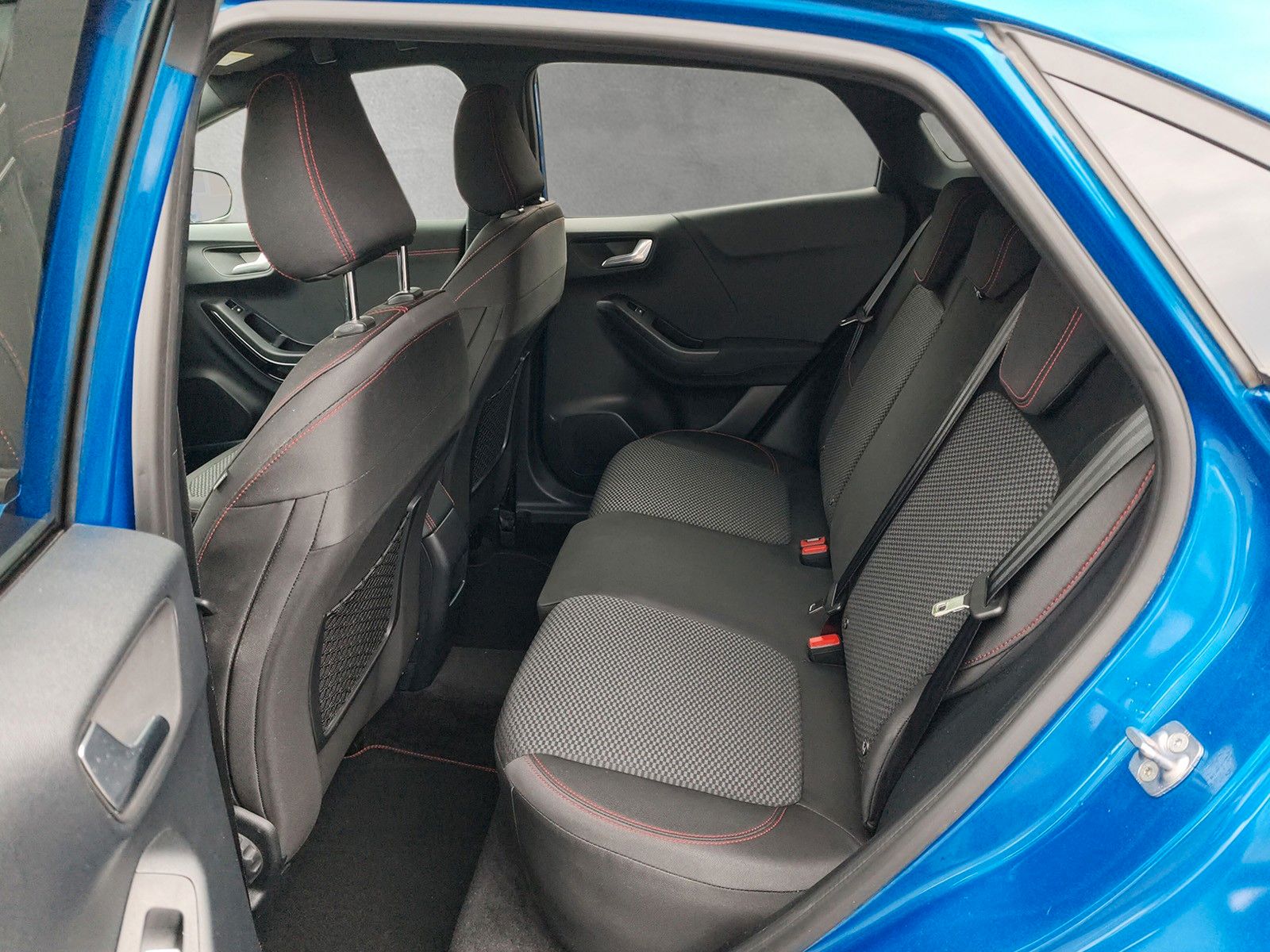 Fahrzeugabbildung Ford Puma ST-Line