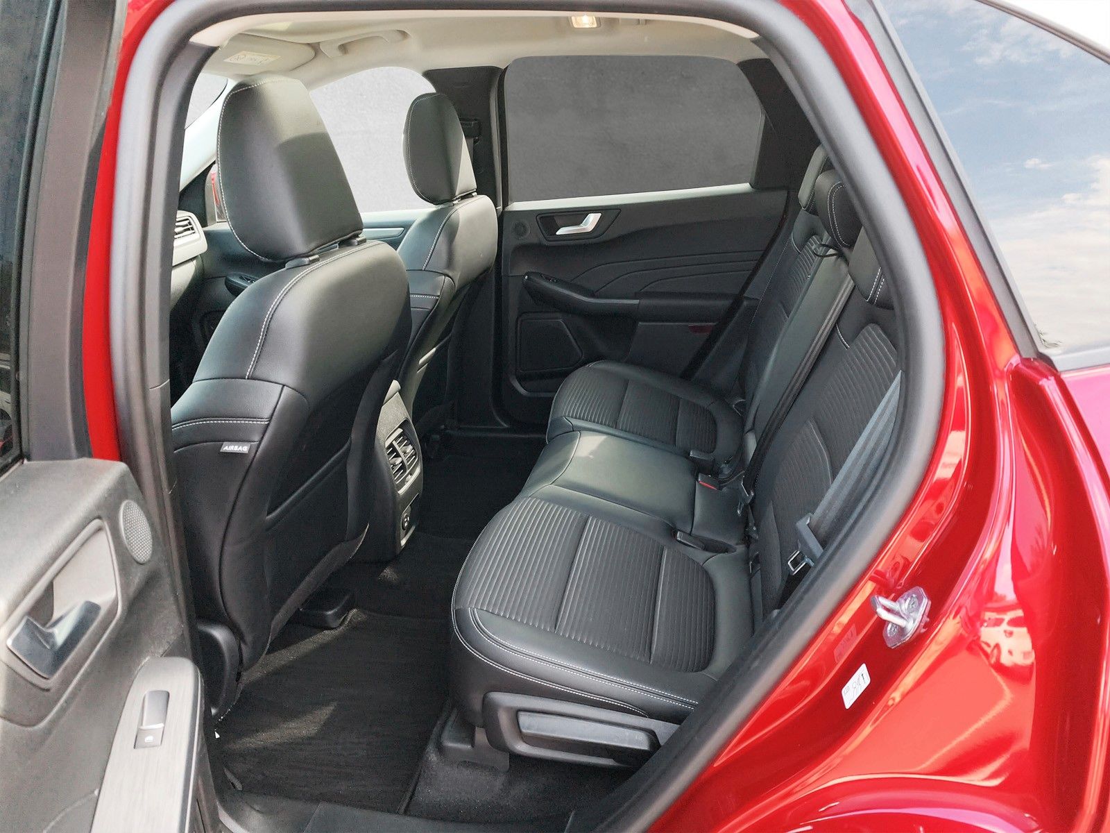 Fahrzeugabbildung Ford Kuga Plug-In Hybrid Titanium X
