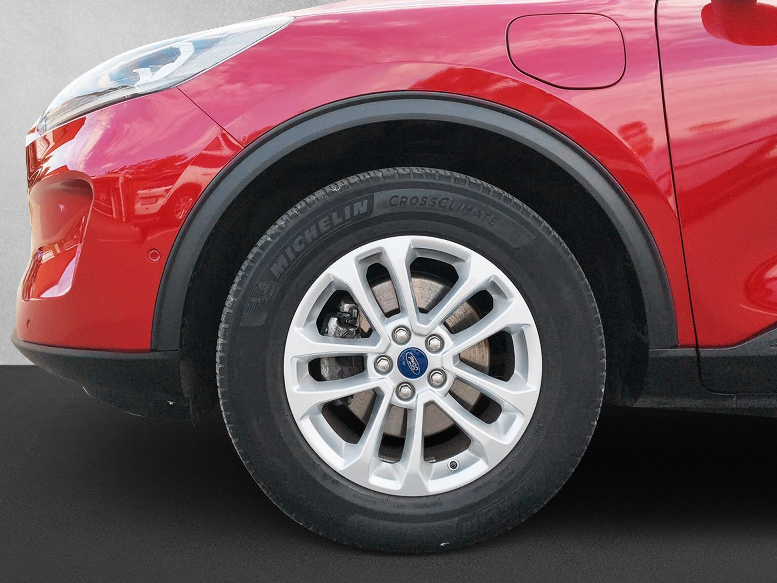 Fahrzeugabbildung Ford Kuga Plug-In Hybrid Titanium X