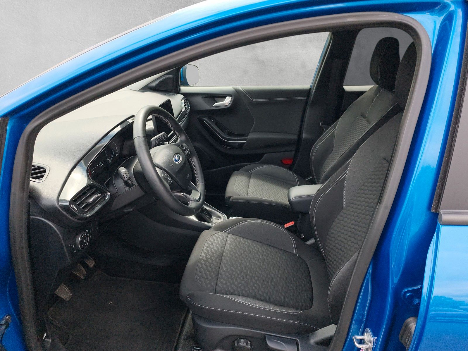 Fahrzeugabbildung Ford Puma Titanium