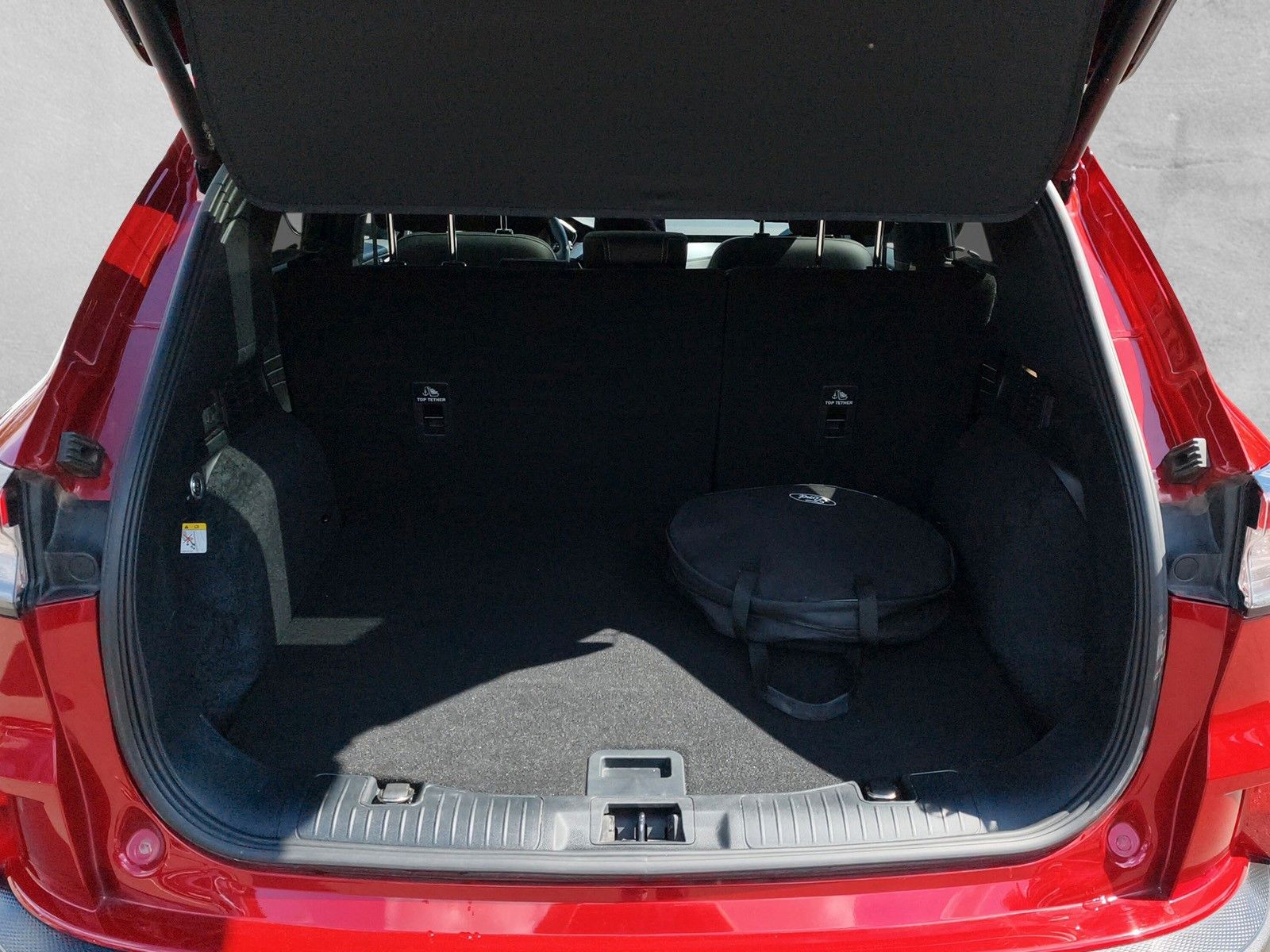 Fahrzeugabbildung Ford Kuga Plug-In Hybrid Titanium X