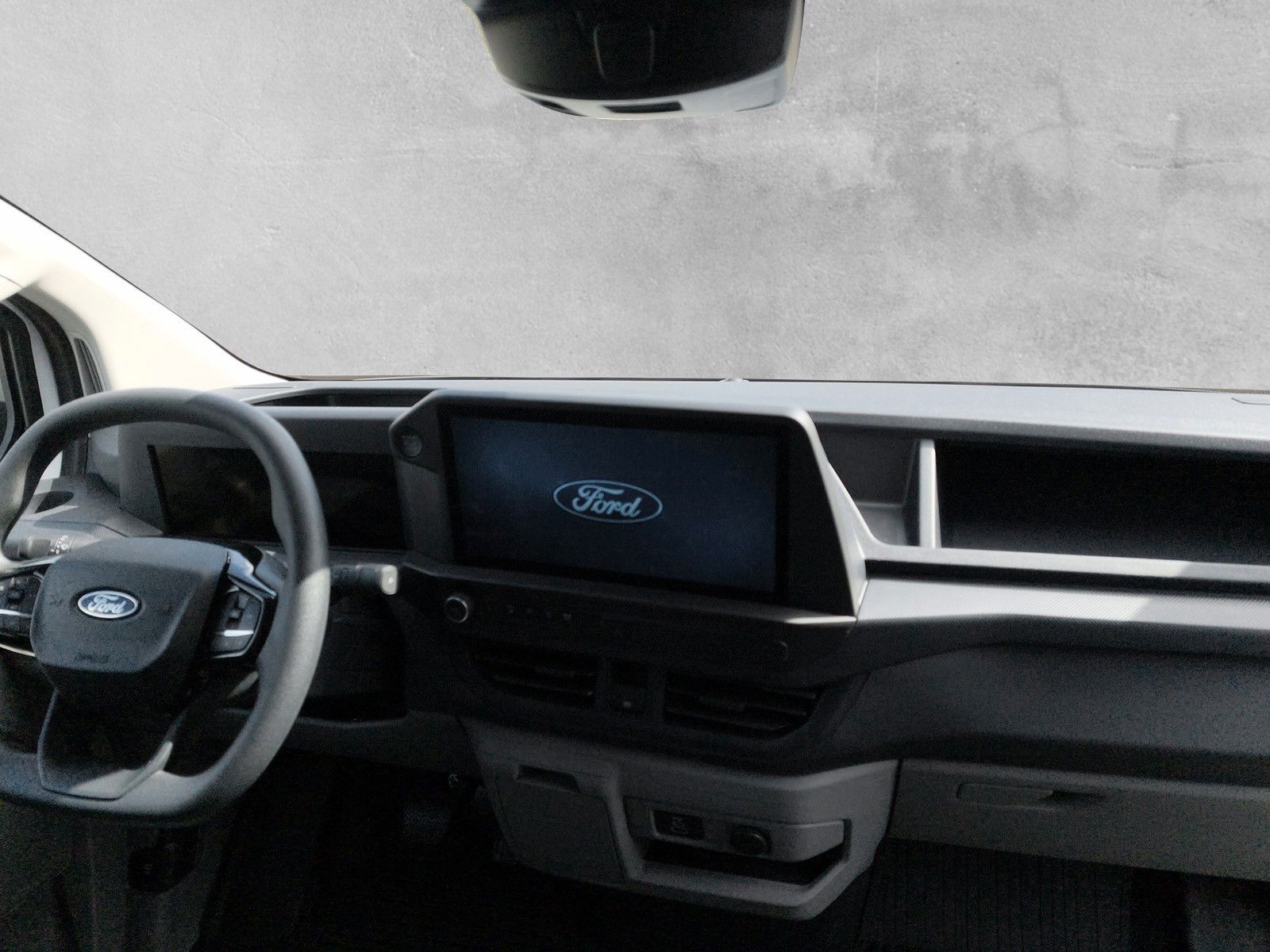 Fahrzeugabbildung Ford Transit Custom Kasten 320 L1 Trend PHEV
