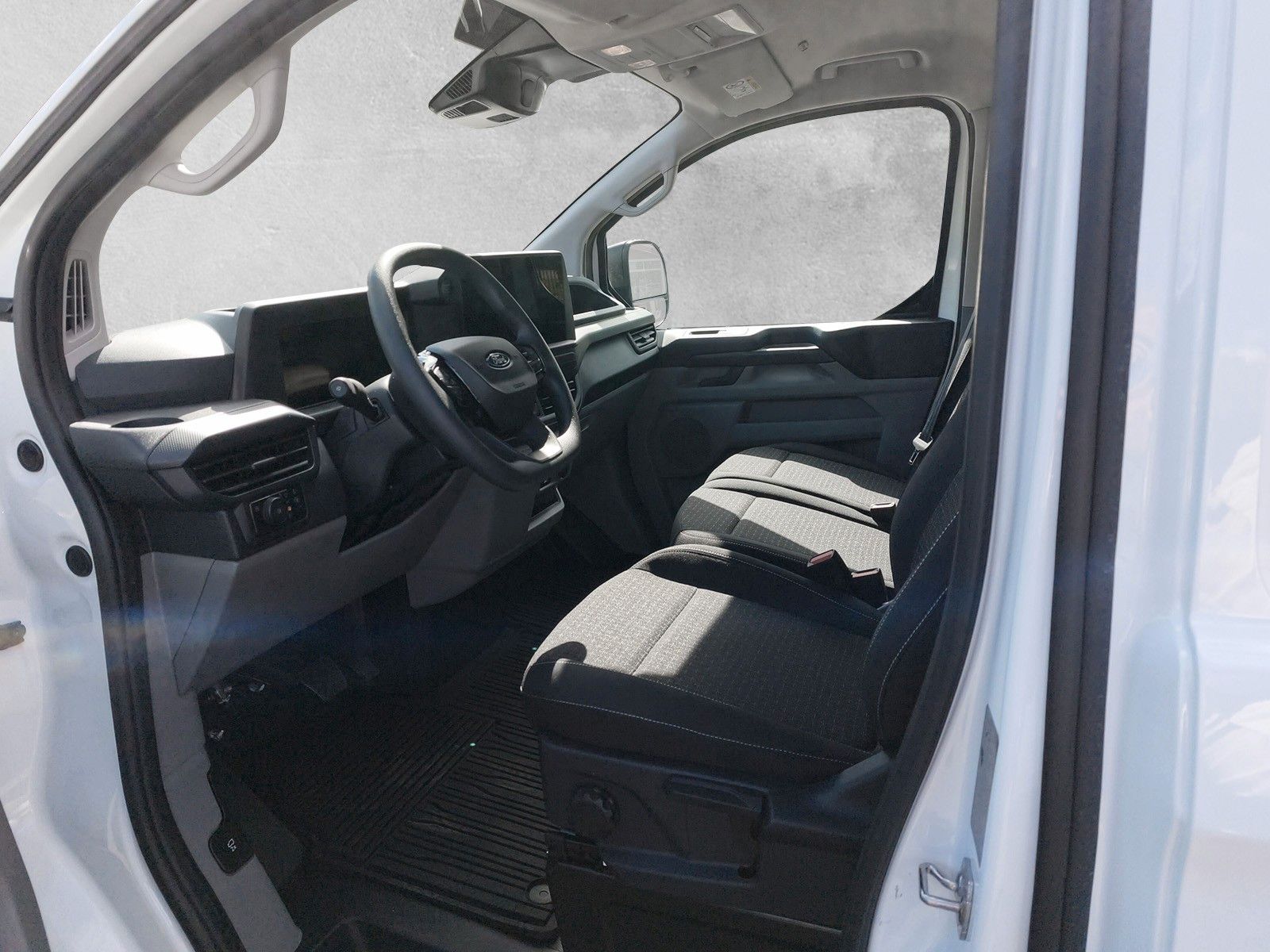 Fahrzeugabbildung Ford Transit Custom Kasten 320 L1 Trend PHEV