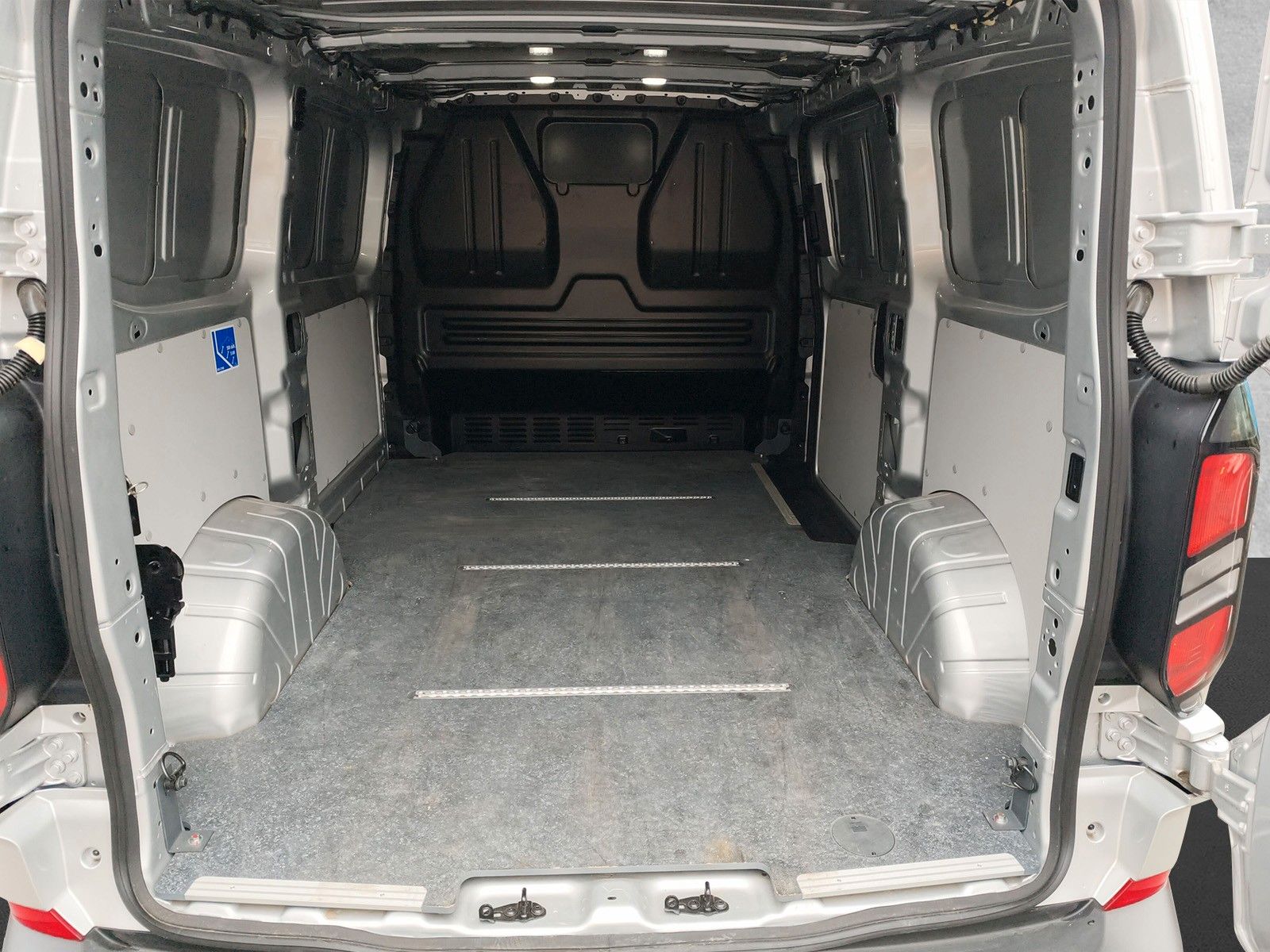 Fahrzeugabbildung Ford Transit Custom Kasten 300 L1 Trend FWD