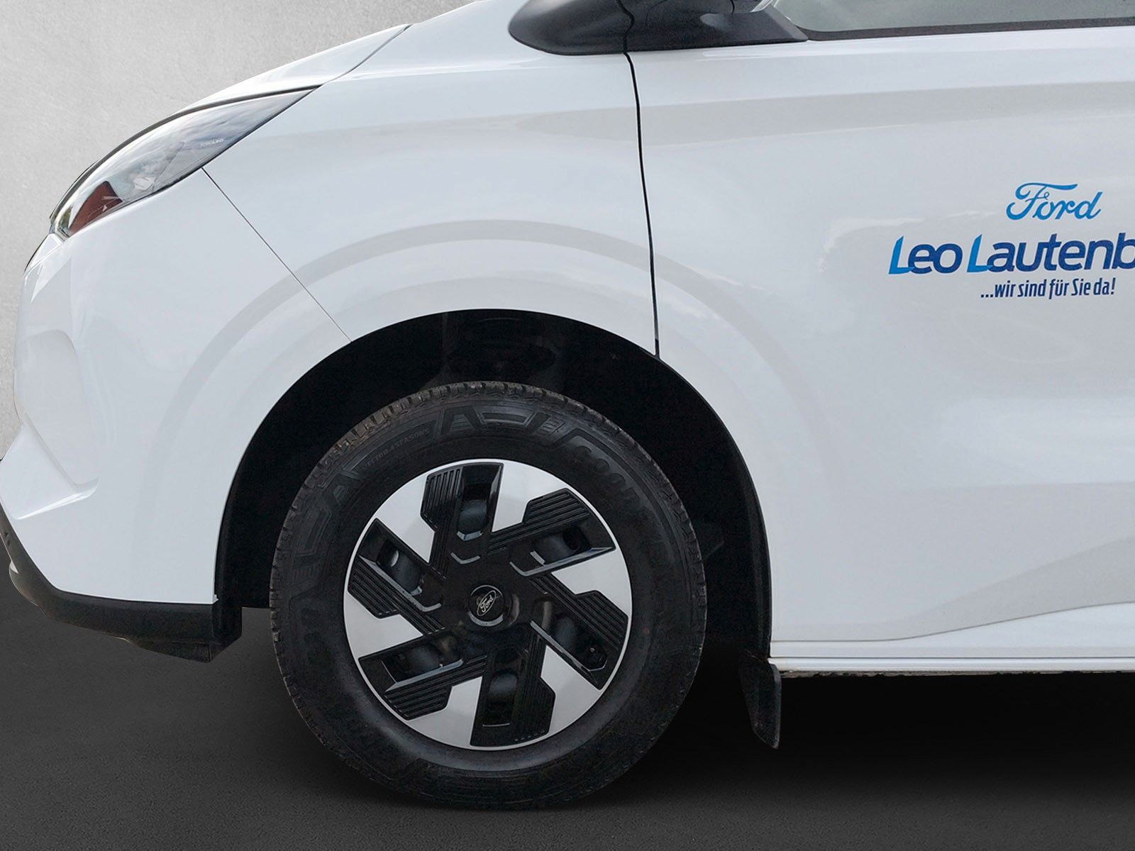 Fahrzeugabbildung Ford Transit Custom Kasten 320 L1 Trend PHEV