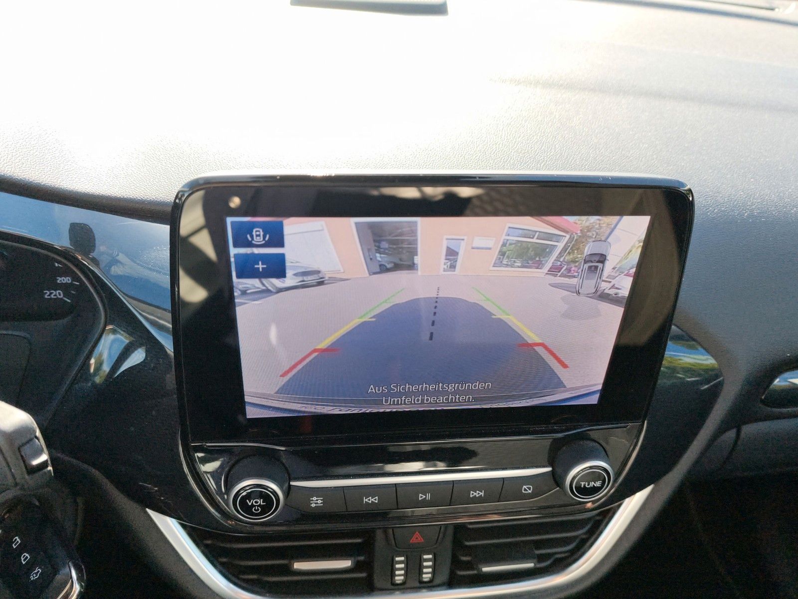 Fahrzeugabbildung Ford Puma Titanium